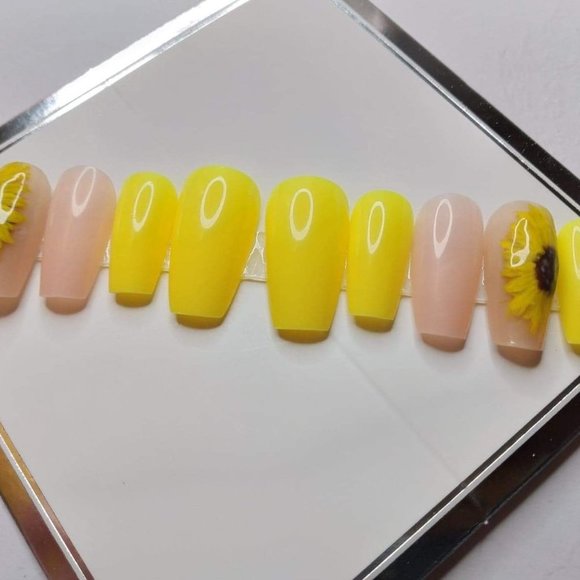 summer Yellow sunflower and nude/yellow flower press on nail - Picture 4 of 11